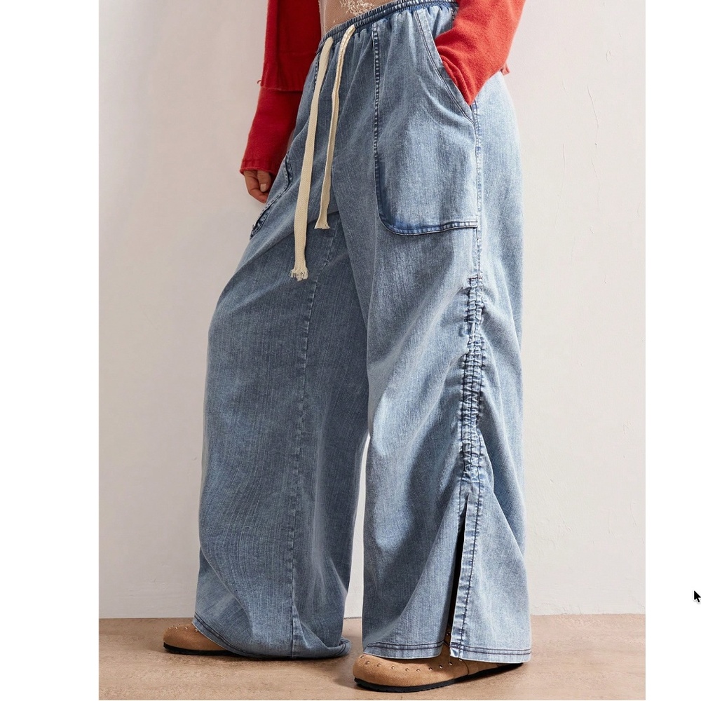 Light Wash Stretchy Waist Pockets Split hem Wide leg Pants